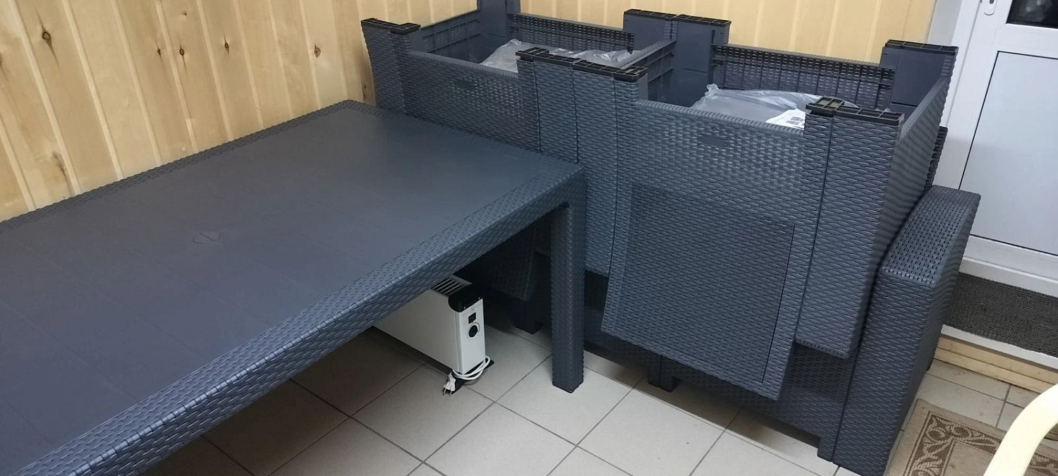 Современный обеденный комплект Royal Family GRAND LANA LUX DINING XL в цвете графит: стильное решение для просторной крытой террасы или зимнего сада